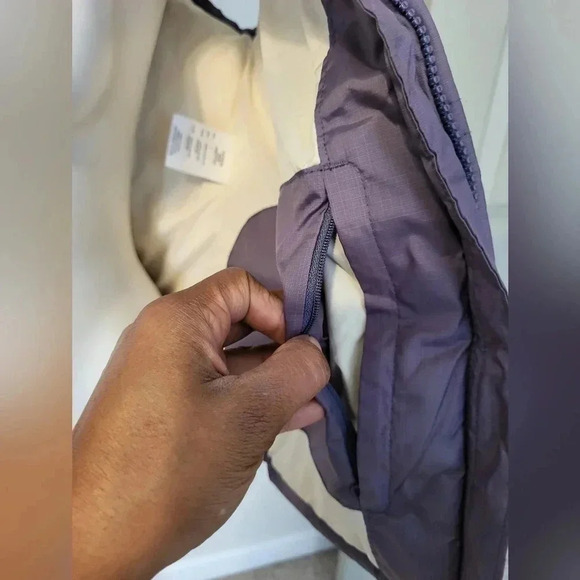 Woolrich Amethyst Puffer Full Zip Vest(M) - Picture 7 of 10